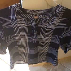 BR navy & white top